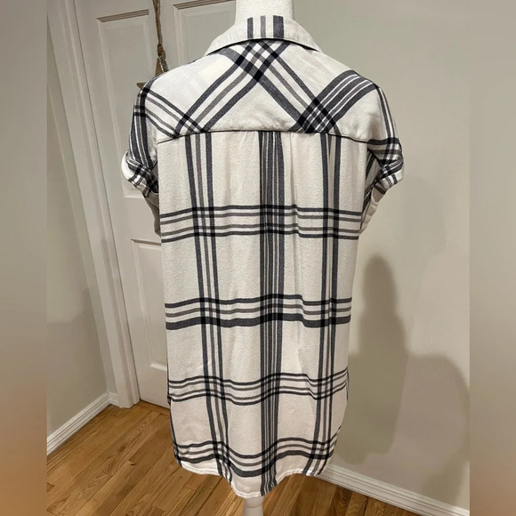 Women’s Sleeveless White/Gray Plaid Flannel Blouse/Top/Button Down Size M - Picture 5 of 7